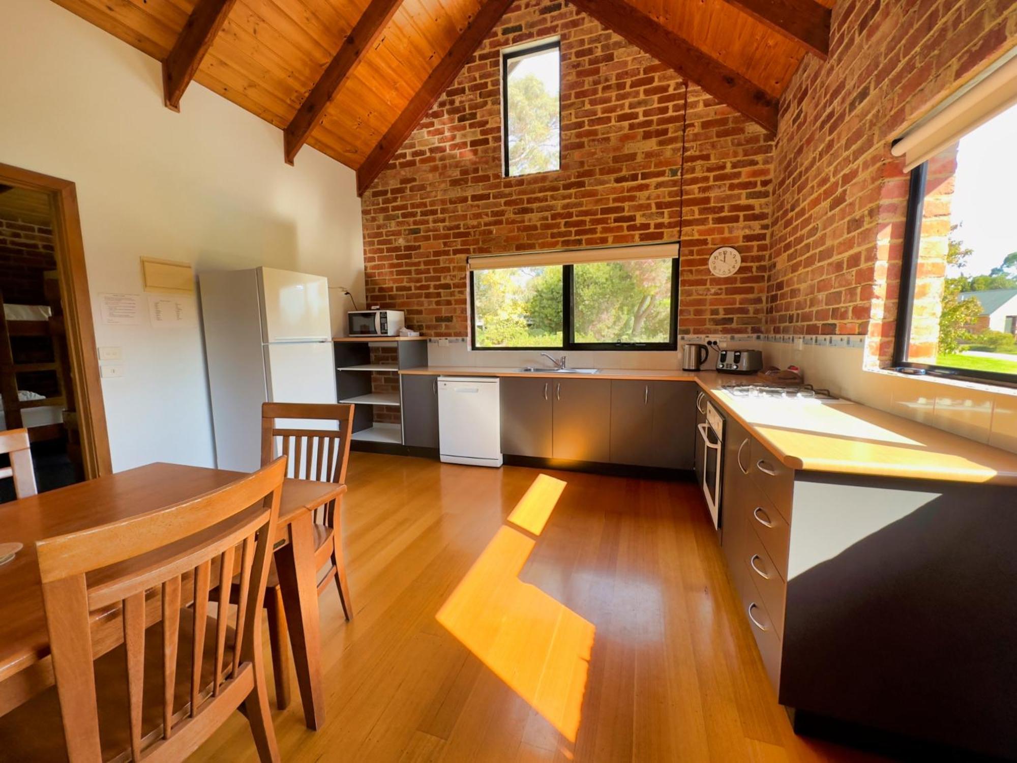 Prom Coast Holiday Lodge Waratah Bay Exterior photo