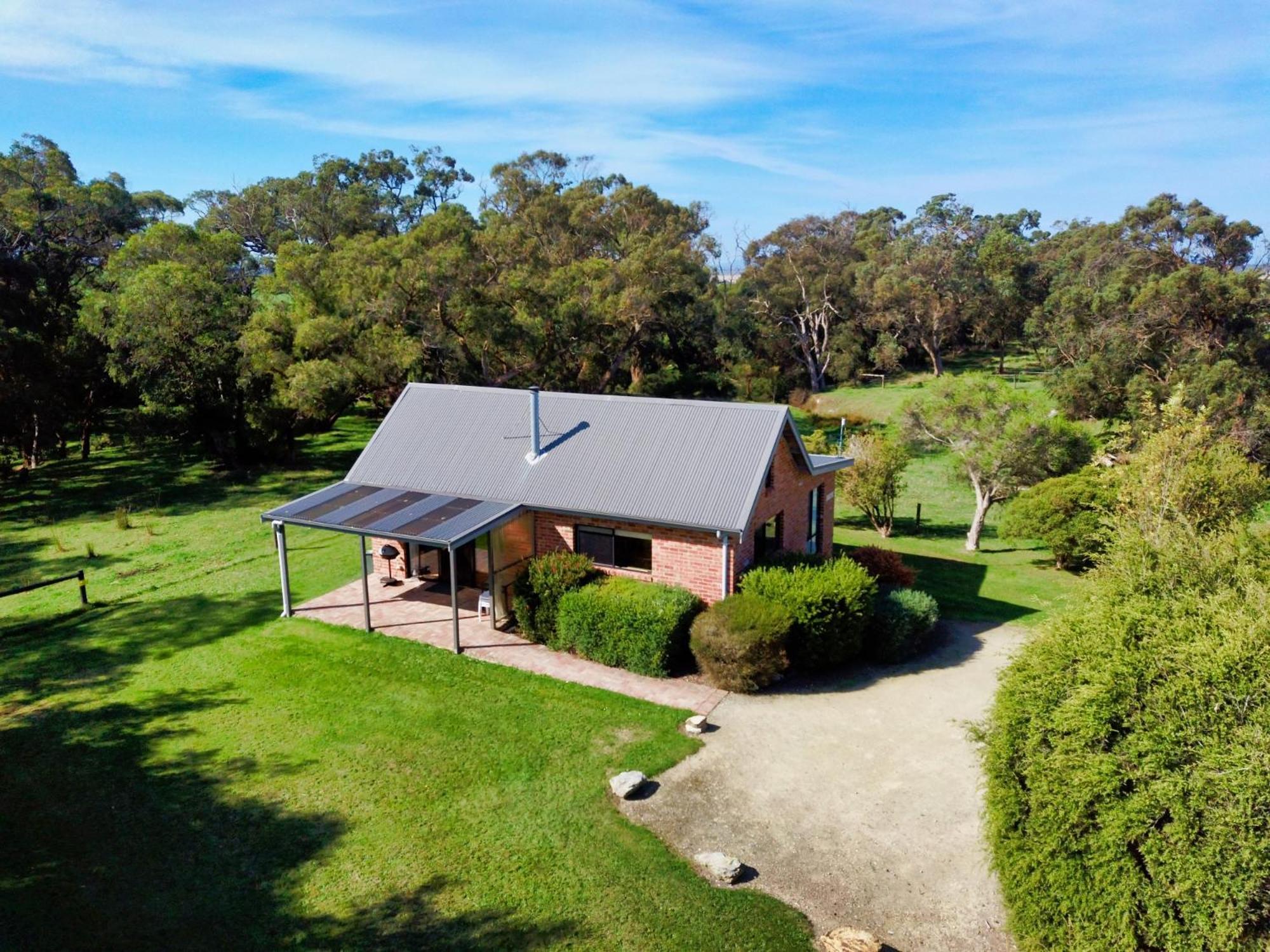 Prom Coast Holiday Lodge Waratah Bay Exterior photo
